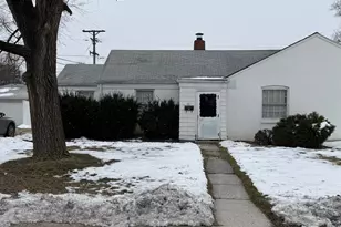 1811 N Raynor Ave, Crest Hill, IL 60403 - Photo 1