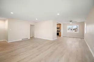 675 Washington Ave, Bourbonnais, IL 60914 - Photo 6