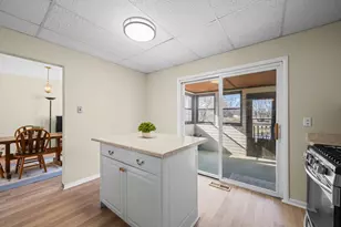 4480 Thornbark Dr, Hoffman Estates, IL 60192 - Photo 10