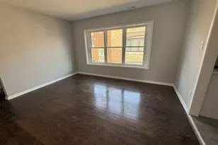 7847 S Bennett Ave, Chicago, IL 60649 - Photo 6