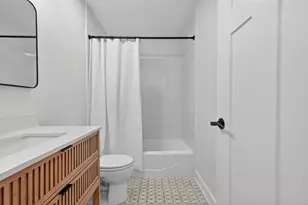 711 S River Rd, Des Plaines, IL 60016 - Photo 16