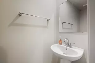 1748 Furrow St, Dekalb, IL 60115 - Photo 14