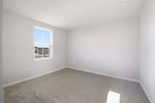 1748 Furrow St, Dekalb, IL 60115 - Photo 18