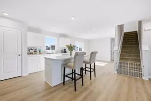 1748 Furrow St, Dekalb, IL 60115 - Photo 6