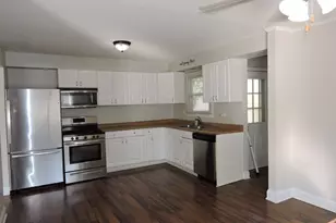 18 E Rocket Cir, Park Forest, IL 60466 - Photo 2