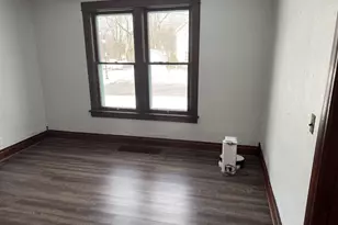 340 N Wright St, Naperville, IL 60540 - Photo 6