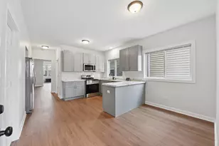 6938 S Rockwell St, Chicago, IL 60629 - Photo 4