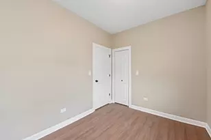 6938 S Rockwell St, Chicago, IL 60629 - Photo 6