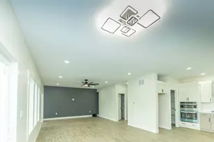 379 Larkspur Ln, Normal, IL 61761 - Photo 4