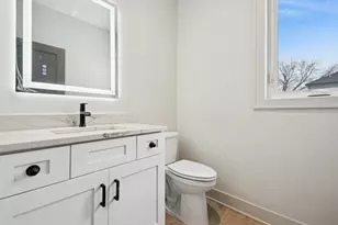 11036 Austin Ave, Chicago Ridge, IL 60415 - Photo 12