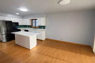 862 Omaha Ct, Carol Stream, IL 60188 - Photo 10