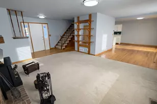 862 Omaha Ct, Carol Stream, IL 60188 - Photo 6