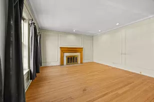 559 W Roscoe St, Chicago, IL 60657 - Photo 4