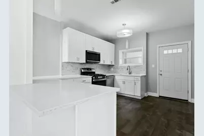 2009 W Garfield Boulevard, Chicago, IL 60636 - Photo 4