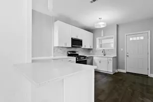 2009 W Garfield Blvd, Chicago, IL 60636 - Photo 4