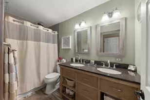 755 Surryse Rd, Lake Zurich, IL 60047 - Photo 14