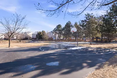 2140 Colchester Avenue, Hoffman Estates, IL 60192 - Photo 50