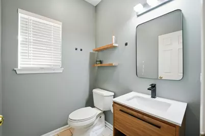 2140 Colchester Avenue, Hoffman Estates, IL 60192 - Photo 22