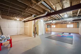 2140 Colchester Ave, Hoffman Estates, IL 60192 - Photo 42