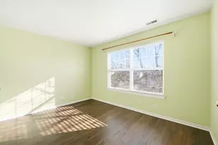 2140 Colchester Ave, Hoffman Estates, IL 60192 - Photo 38