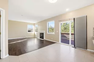 2140 Colchester Ave, Hoffman Estates, IL 60192 - Photo 18