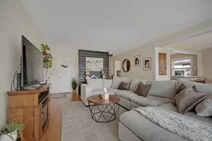 333 Homewood Ct, Chicago Heights, IL 60411 - Photo 4