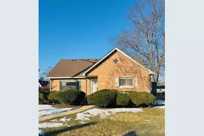 1000 N Lewis Avenue, Waukegan, IL 60085 - Photo 2