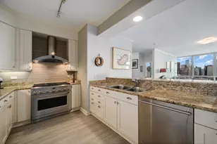 1201 S Prairie Ave, Chicago, IL 60605 - Photo 10