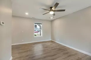 1283 Huntington Dr, Mundelein, IL 60060 - Photo 8