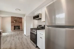 1283 Huntington Dr, Mundelein, IL 60060 - Photo 10