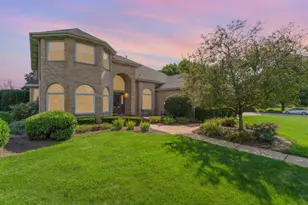 13741 W Elizabeth Ln, Mokena, IL 60448 - Photo 2