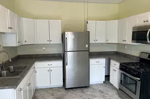 906 N Wasson St, Streator, IL 61364 - Photo 2