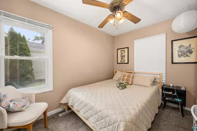 732 Park Avenue, Sycamore, IL 60178 - Photo 12