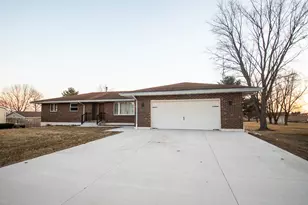 593 Penrose Rd, Dixon, IL 61021 - Photo 10