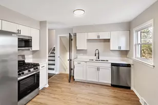 1339 Heather Rd, Homewood, IL 60430 - Photo 8