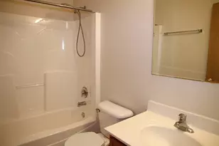 383 Chesapeake Ln, Oswego, IL 60543 - Photo 12