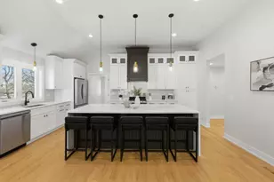 9327 Pleasant Ave, Tinley Park, IL 60487 - Photo 4