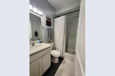 715 W Belmont Avenue #3F, Chicago, IL 60657 - Photo 8