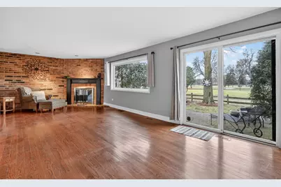 1414 N Bridgeport Drive, Mount Prospect, IL 60056 - Photo 20