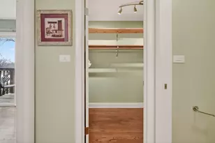 1414 N Bridgeport Dr, Mount Prospect, IL 60056 - Photo 36