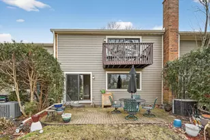 1414 N Bridgeport Dr, Mount Prospect, IL 60056 - Photo 34