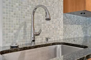 1414 N Bridgeport Dr, Mount Prospect, IL 60056 - Photo 12