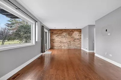 1414 N Bridgeport Drive, Mount Prospect, IL 60056 - Photo 18