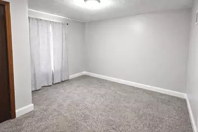 36107 N Green Bay Road, Waukegan, IL 60087 - Photo 10