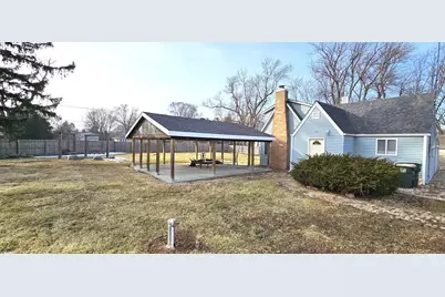 36107 N Green Bay Road, Waukegan, IL 60087 - Photo 16