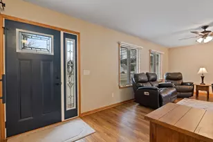 3125 Castlebury Pl, Galesburg, IL 61401 - Photo 6