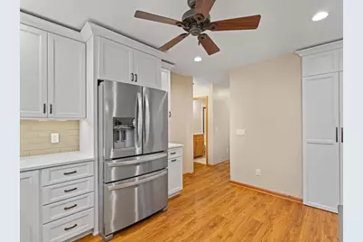 3125 Castlebury Place, Galesburg, IL 61401 - Photo 18