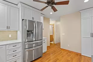 3125 Castlebury Pl, Galesburg, IL 61401 - Photo 18