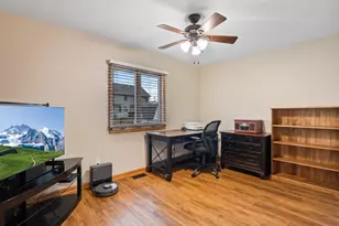 3125 Castlebury Pl, Galesburg, IL 61401 - Photo 34