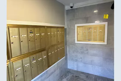 6540 N Glenwood Avenue #201, Chicago, IL 60626 - Photo 8